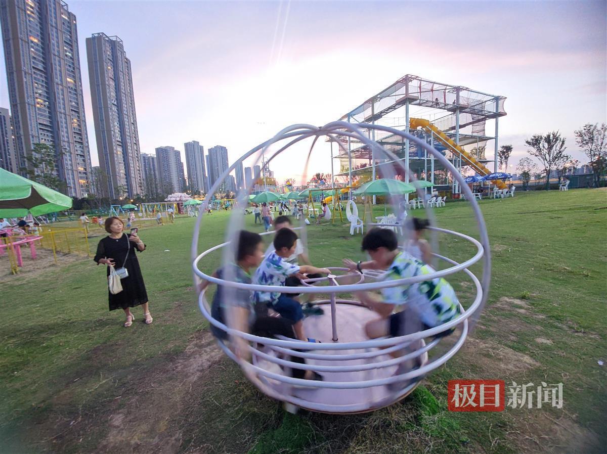免费炸三张金花游戏